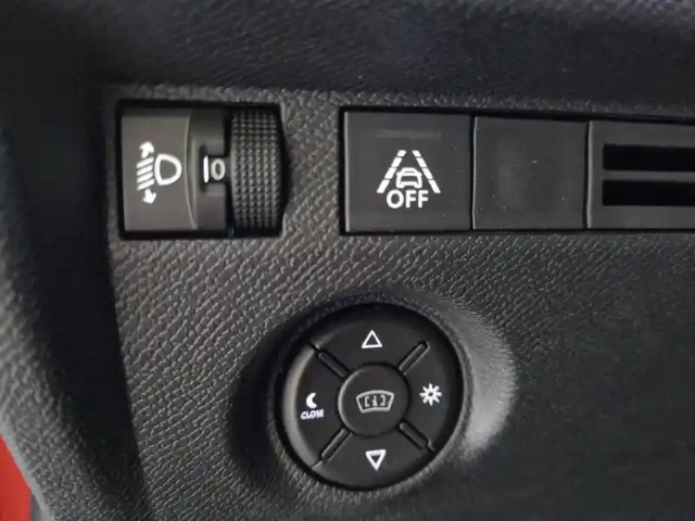Citroën C4 puretech 130 s&amp;s eat8 — photo 33