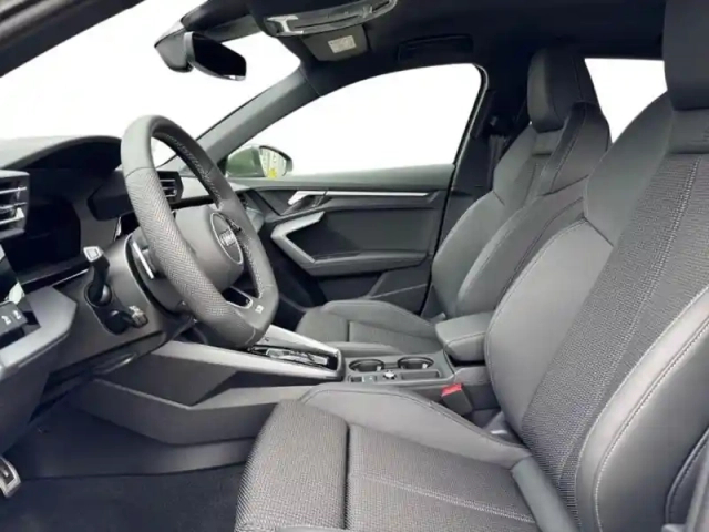 Audi A3 allstreet 40 tfsi e 204ch phev avus s tronic 6 — photo 7