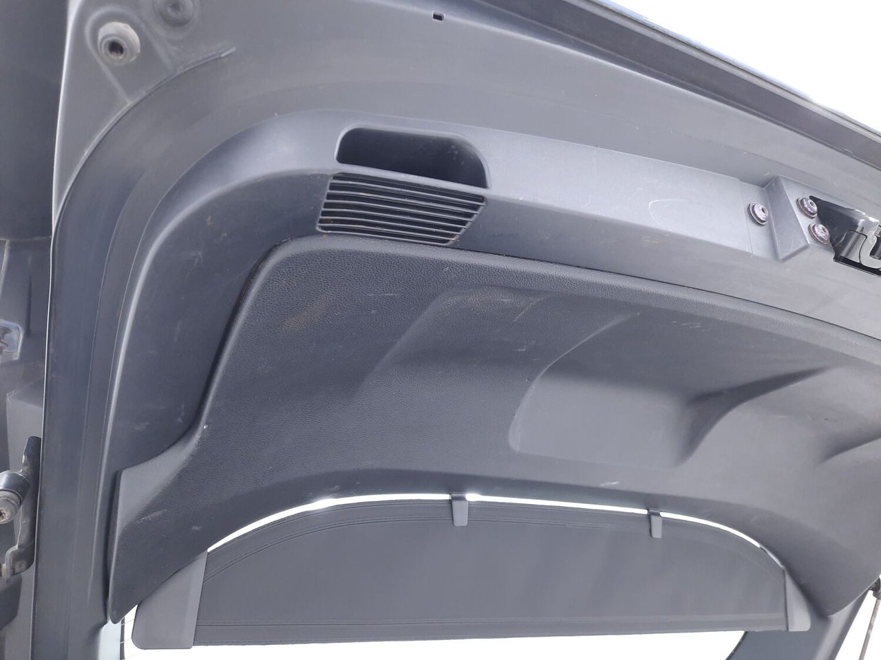 Toyota Corolla Touring Sports — photo 10