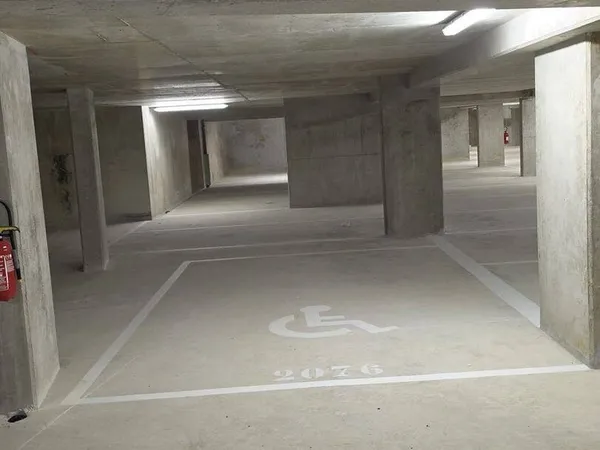 Parking 17 m²