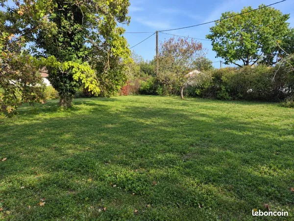 Terrain constructible centre ville Coufouleux