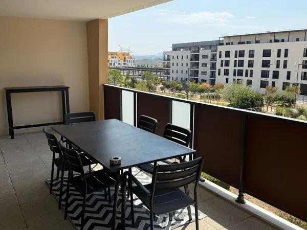 T3 - 62 m² - Grande terrasse 47 m² - Box fermé - Aix La Duranne