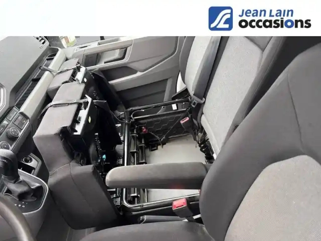 Volkswagen Crafter van 35 l3h3 2.0 tdi 140 ch bva — photo 21