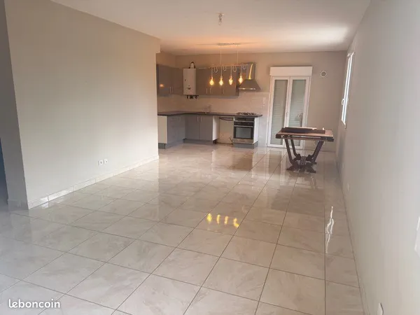 Appartement T4 Bas maison