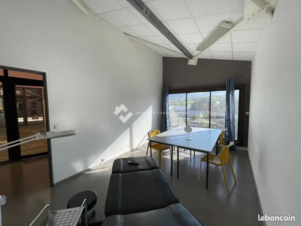 Local commercial 70 m² Saint-Pierre