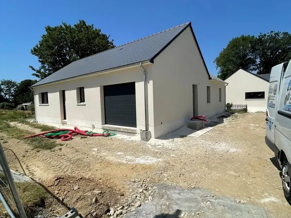 Maison neuve plain-pied centre bourg bonchamp-les-laval