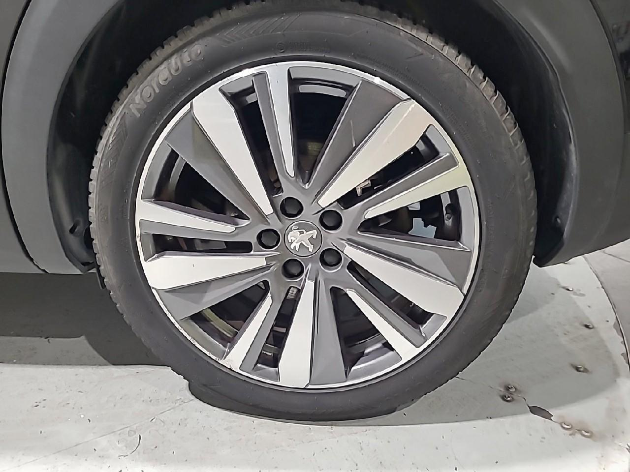 Peugeot 3008 hybrid4 300 e-eat8 gt — photo 16