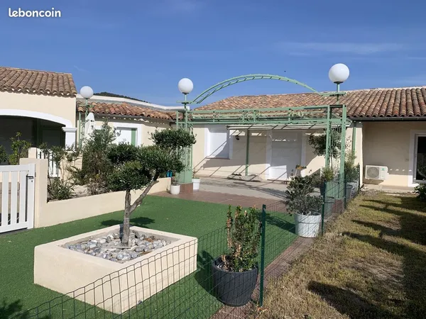 Loue Appartement Villa T4 à l'année