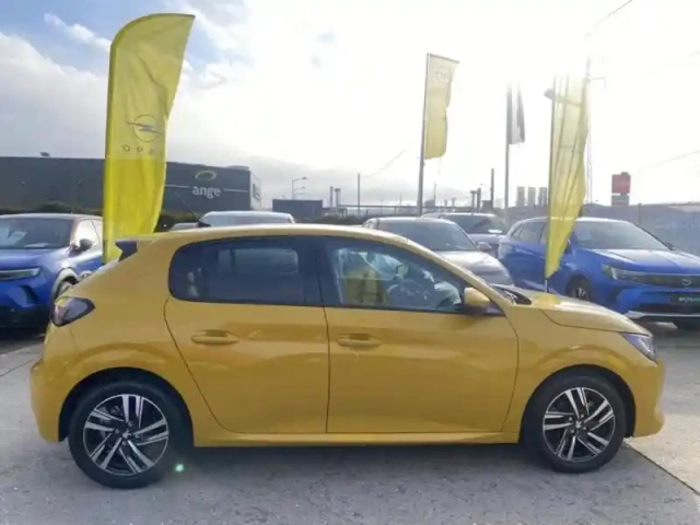 Peugeot 208 1.2 puretech 100ch s&amp;s allure pack — photo 8
