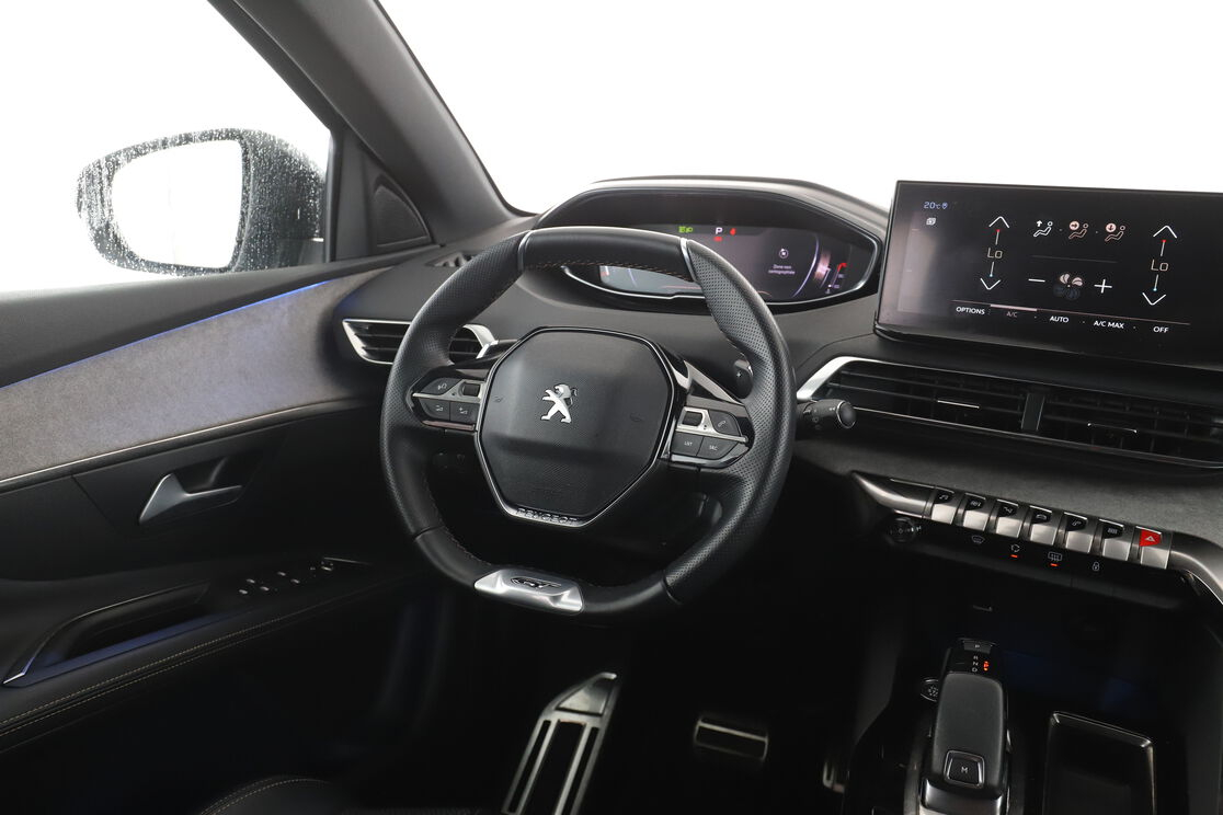 Peugeot 3008 1.5 Blue-HDi GT EAT8 — photo 12