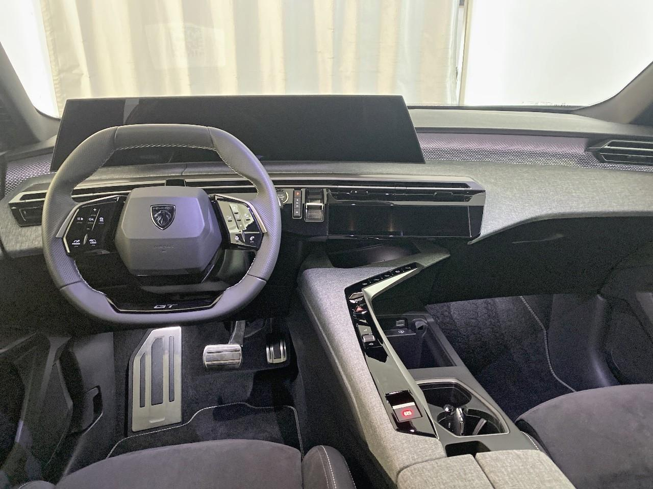 Peugeot 3008 hybrid 145 e-dcs6 gt — photo 8