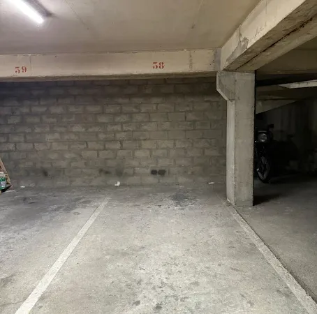 Parking 10 m²