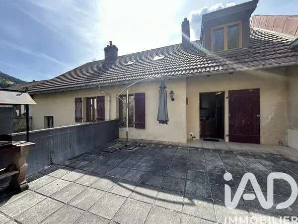 Appartement 8 pièces 160 m²