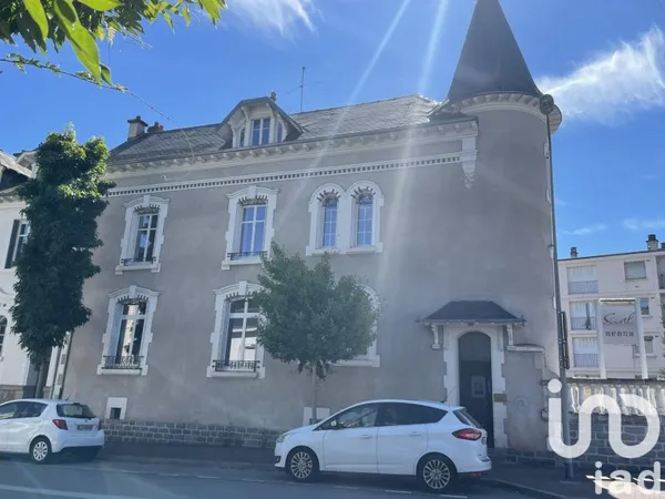 Local 300 m²