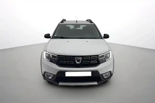 Dacia Sandero blue dci 95 — photo 36