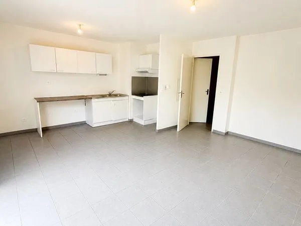 CASTANET-TOLOSAN - Appartement T3 de 66 m² avec balcon et 2 parkings