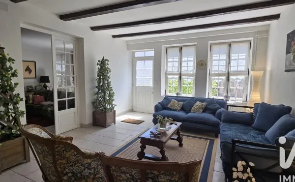 Maison 8 pièces 229 m²