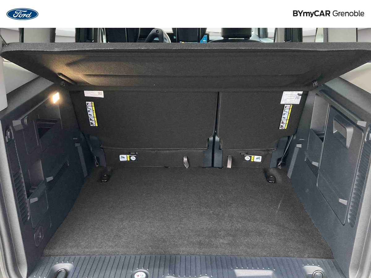 Ford E-Tourneo Courier 136 ch Batterie 54 kWh — photo 12