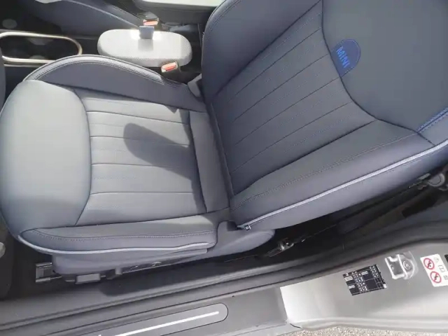Mini Cooper electric e 184 ch — photo 11