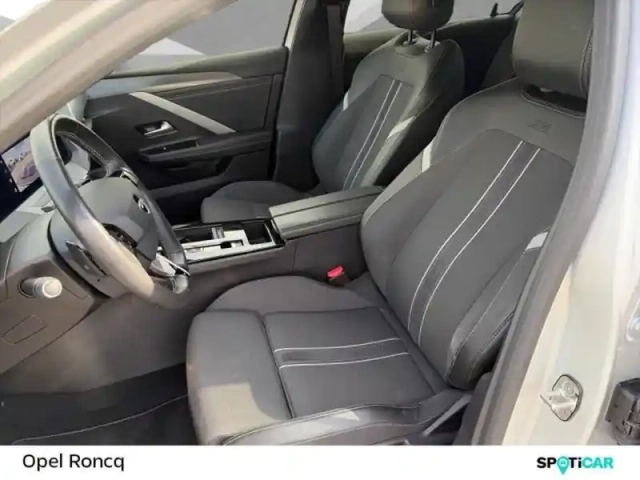 Opel Astra sports tourer 1.2 turbo 130ch gs bva8 — photo 11