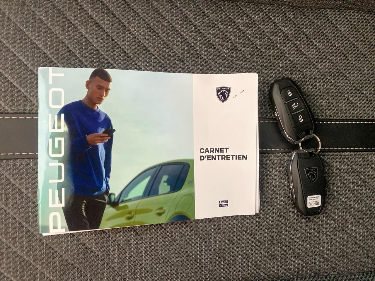 Peugeot 2008 hybrid 145 ch e-dcs6 allure — photo 13