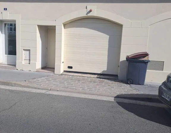 Stationnement Location Asnières-sur-Seine   100€