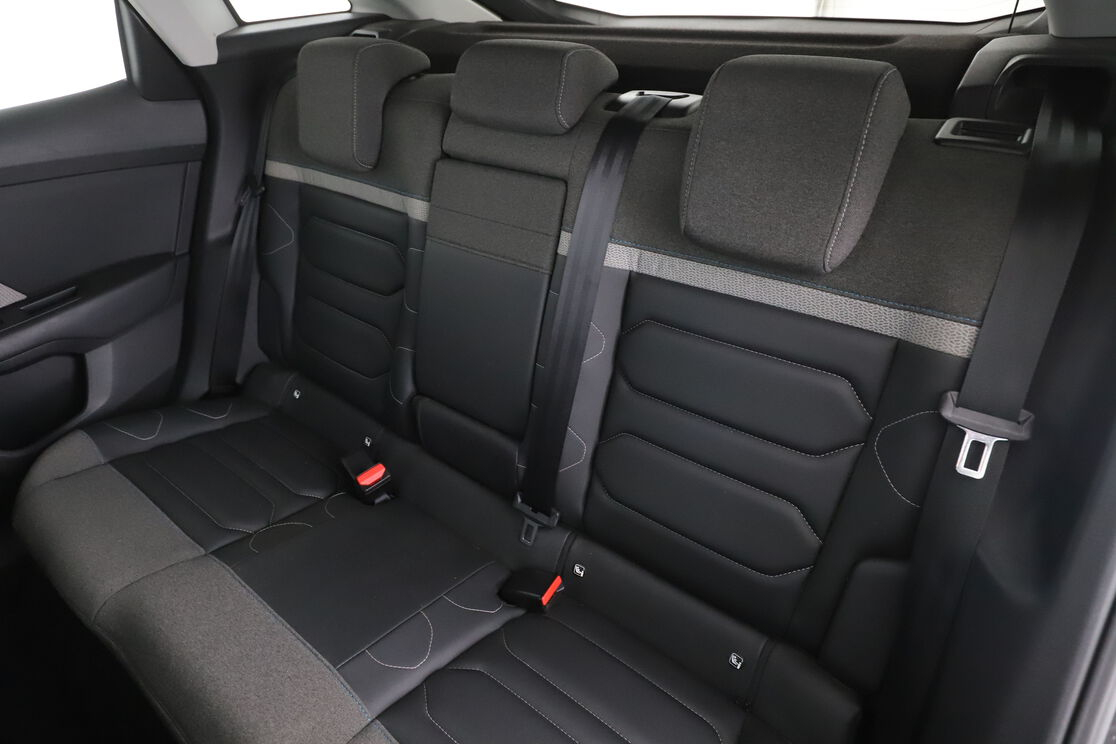Citroen C4 1.2 PureTech Shine BV6 — photo 13