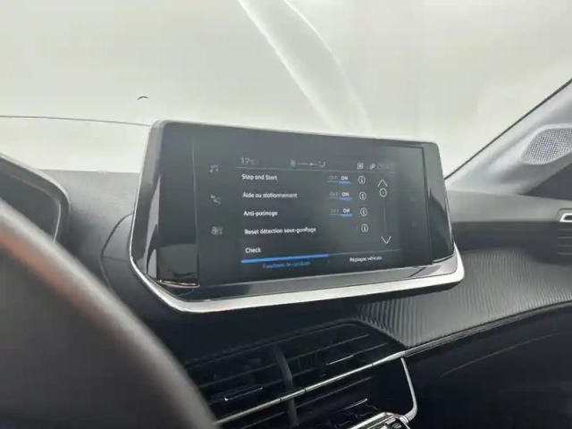Peugeot 208 puretech 75 s&amp;s bvm5 — photo 20