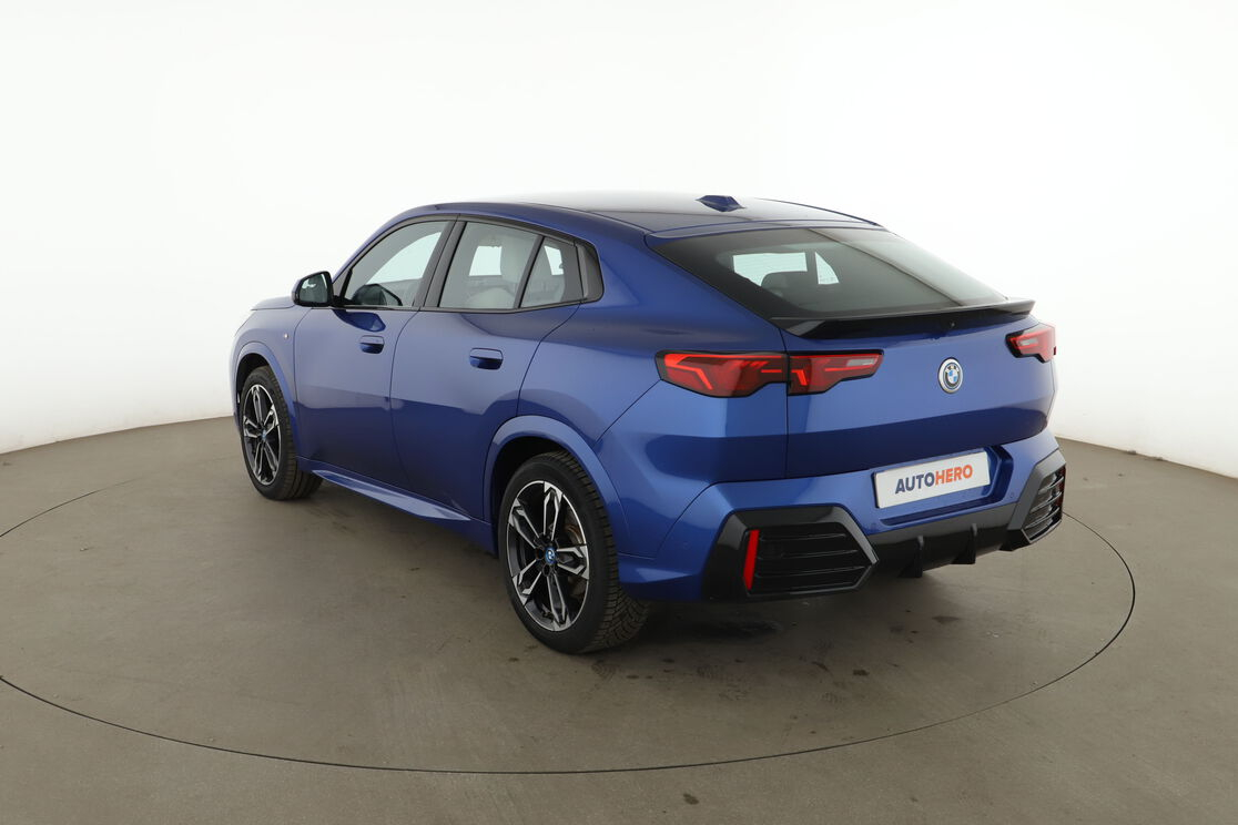 BMW iX2 eDrive20 M Sport BVA — photo 3
