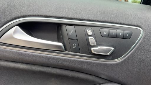 Mercedes Classe A 2.0 220 184 4Matic 7G-DCT - Inspiration – 2016 – 163477 km – Essence – Boîte Automatique — photo 47