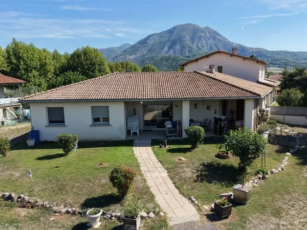Maison 4 pièces 100 m²