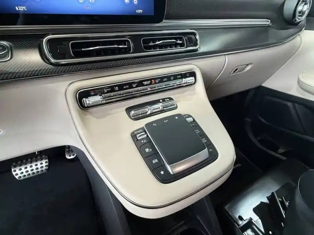 Mercedes Cla marco polo 250d 9g-tronic rwd — photo 31