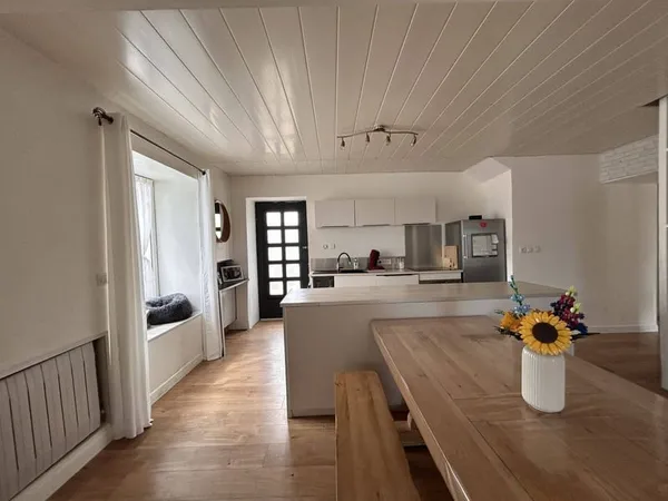 Maison 5 pièces 160 m²