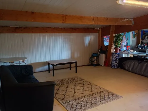 Atelier / local ouvert à louer pour artiste ou artisan - 15 à 30 m²