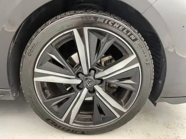 Peugeot 308 puretech 130ch s&amp;s eat8 — photo 18