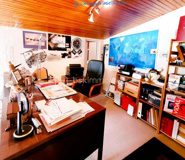 Photo 9