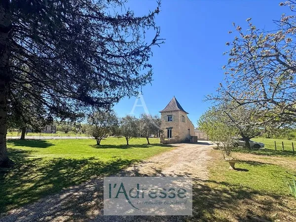 Maison de plain-pied 6 pièces 230 m²