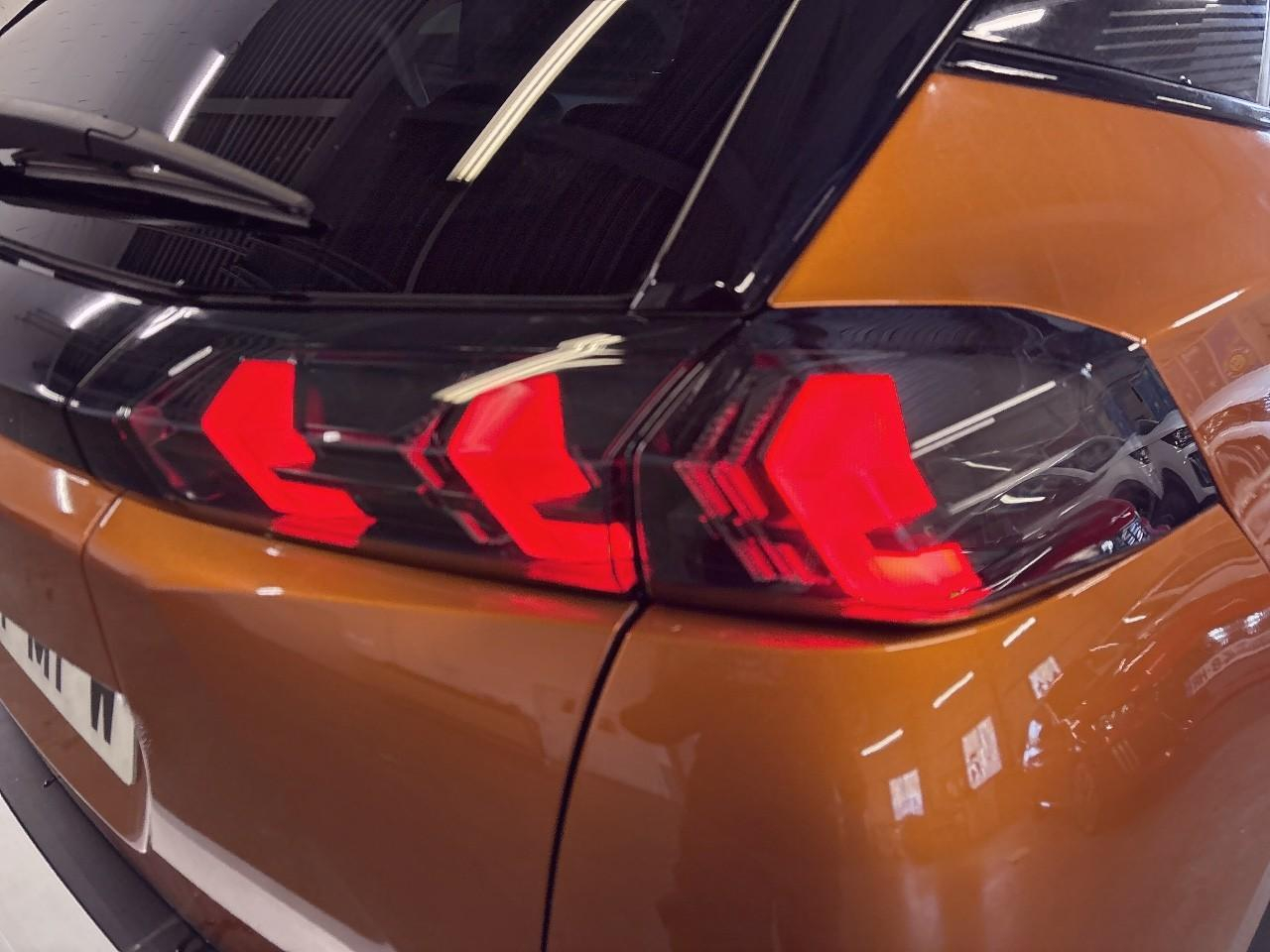 Peugeot 2008 puretech 130 s&s bvm6 gt — photo 17