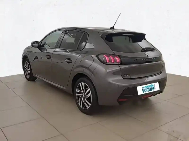 Peugeot 208 puretech 100 s&amp;s bvm6 — photo 7