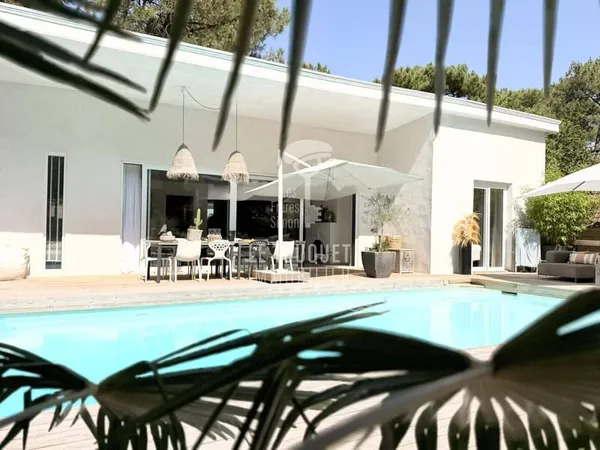Maison 6 pièces 200 m²