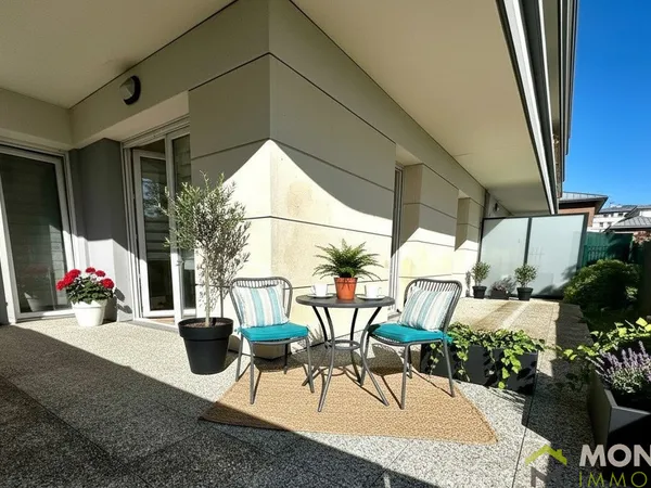 Appartement 2 pièces 45.50 m2 - terrasse - jardin - parking