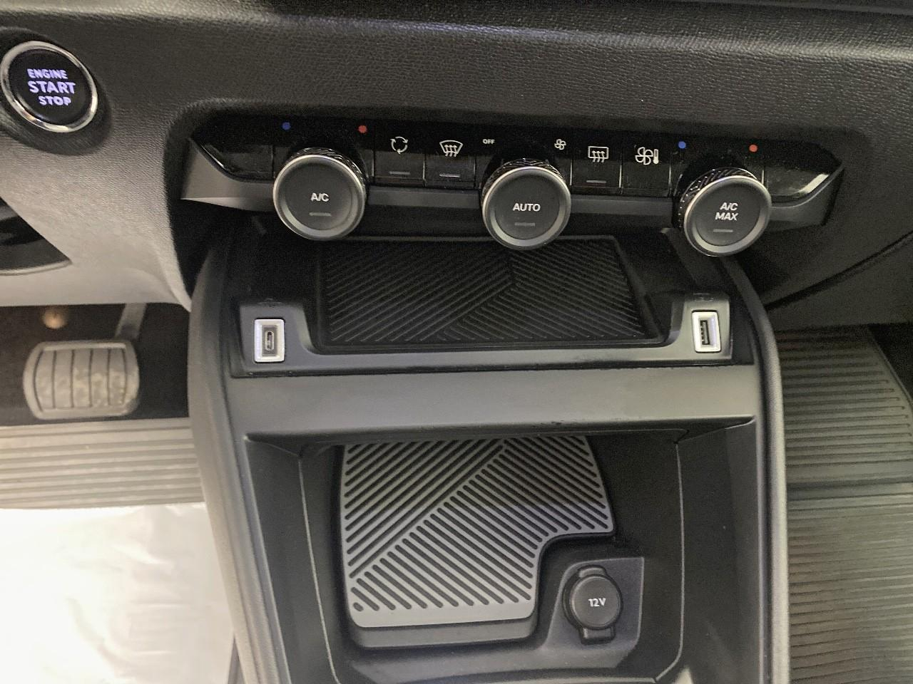 Citroën C4 puretech 130 s&s eat8 c-series — photo 15