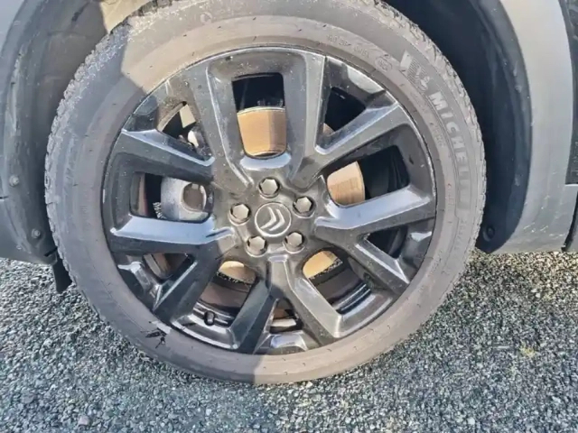 Citroën C5 Aircross hybride rechargeable 225 s&amp;s e-eat8 — photo 30