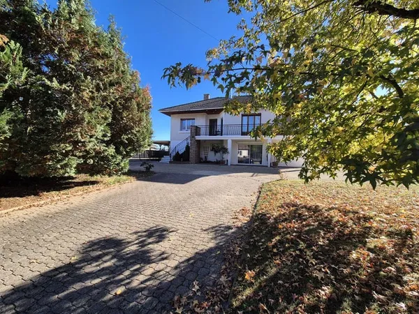 Maison 6 pièces 176 m²