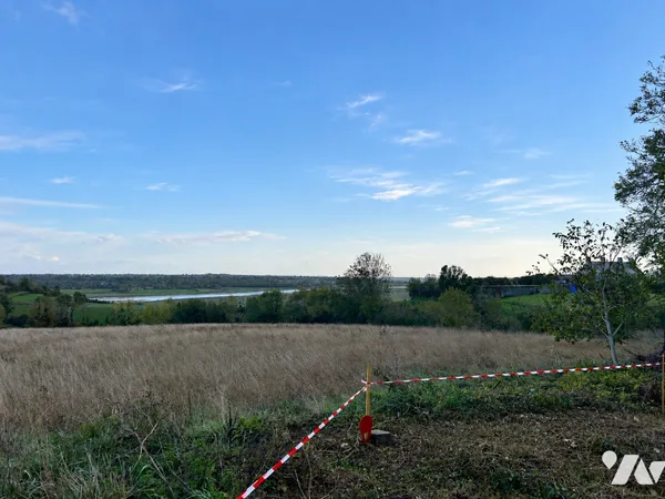 Terrain 1468 m²