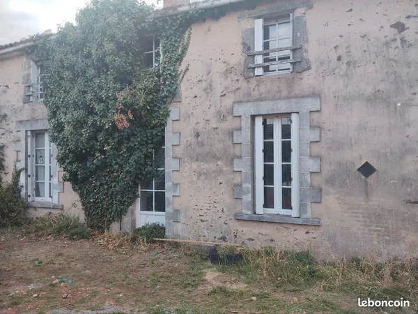 Maison en pierres de caractère au coeur de la Vendée