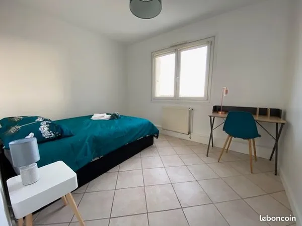 Appartement 1 pièce 100 m²