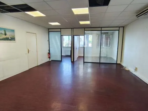 Local 160 m²