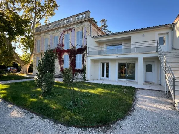 Immeuble 13 pièces 400 m²