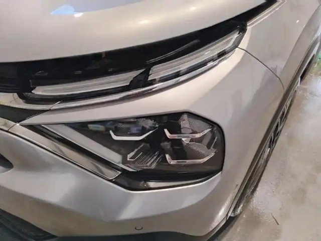 Citroën C4 puretech 155 s&amp;s eat8 shine pack — photo 14